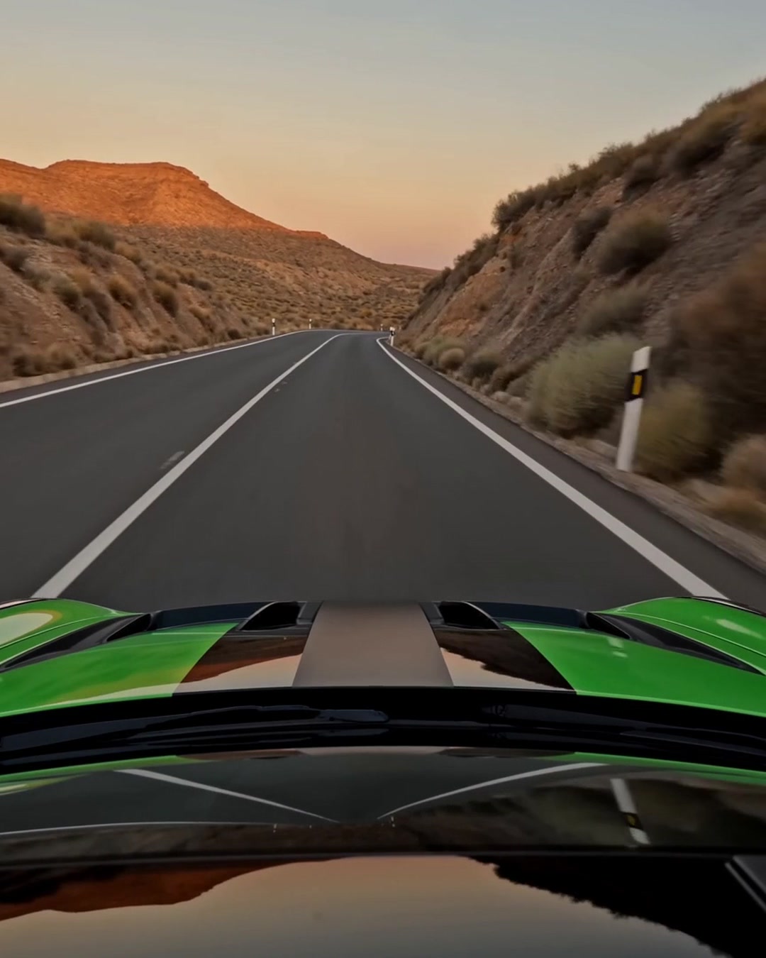 Scale — Porsche GT3 RS road CGI frame